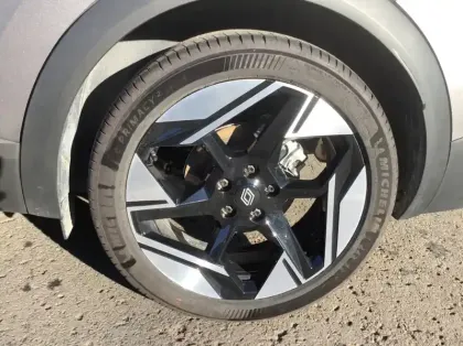 Photo 8 Renault Symbioz Nouveau E-Tech full hybrid 145 Iconic