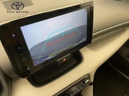 Photo 20 Toyota Yaris Hybride 116h Iconic