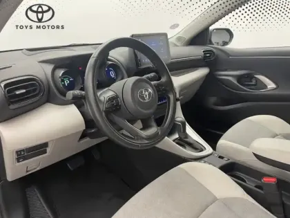 Photo 21 Toyota Yaris Hybride 116h Iconic