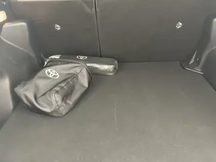 Photo 16 Toyota Yaris 1.5 HYBRID 116H DESIGN