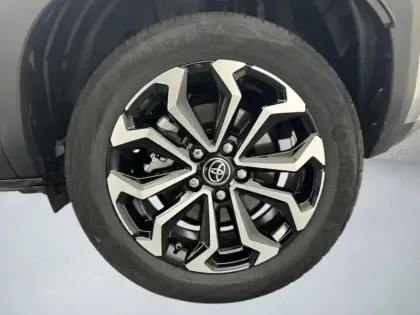 Photo 6 Toyota Yaris 1.5 HYBRID 116H DESIGN