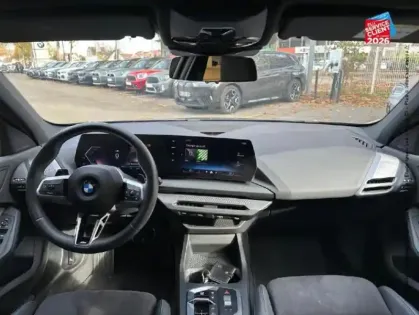 Photo 29 BMW Serie 1 Série 1 120A 170ch DKG7