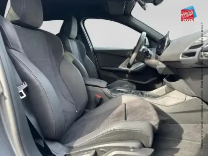 Photo 19 BMW Serie 1 Série 1 120A 170ch DKG7