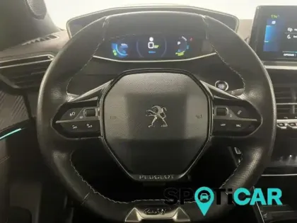 Photo 11 Peugeot 2008  e- 136ch GT