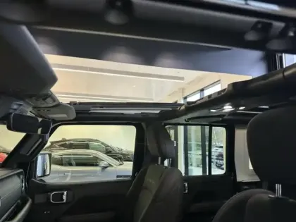 Photo 12 Jeep Wrangler  Unlimited 2.0 T 380ch 4xe Sahara Command-Trac MY23