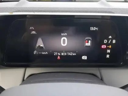 Photo 11 Ford Explorer  286ch Extended Range 77kWh Select RWD