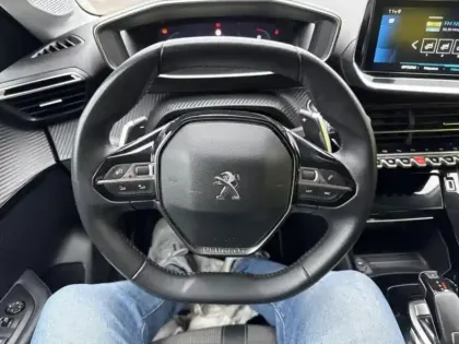 Photo 14 Peugeot 208  1.2 PureTech 100ch S&S Allure Pack EAT8