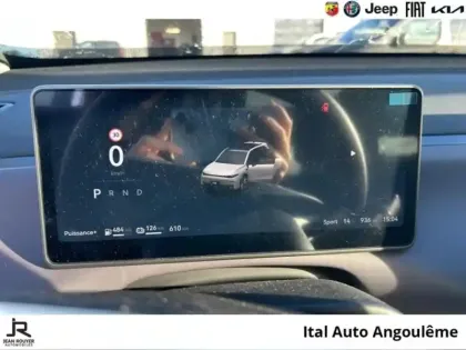 Photo 11 Leapmotor C10  REEV 215ch 28,4 kWh Design MY25