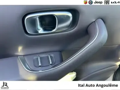 Photo 10 Leapmotor C10  REEV 215ch 28,4 kWh Design MY25