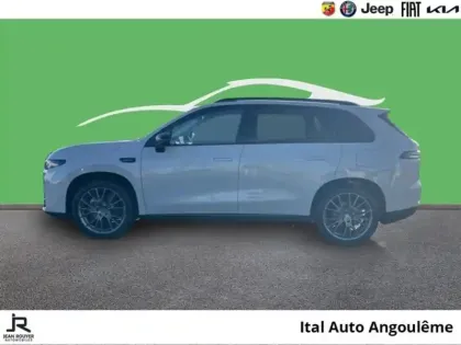 Photo 7 Leapmotor C10  REEV 215ch 28,4 kWh Design MY25