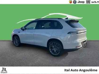 Photo 8 Leapmotor C10  REEV 215ch 28,4 kWh Design MY25