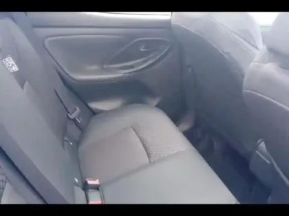 Photo 12 Toyota Yaris  130h Première 5p MC24