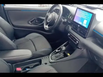 Photo 13 Toyota Yaris  130h Première 5p MC24