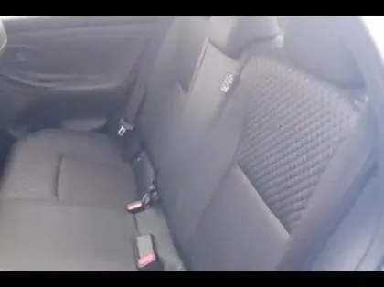 Photo 10 Toyota Yaris  130h Première 5p MC24