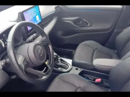 Photo 9 Toyota Yaris  130h Première 5p MC24