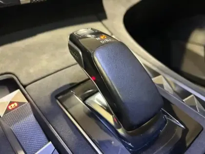 Photo 12 DS DS 7  Crossback E-TENSE 225ch Performance Line +