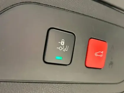 Photo 14 DS DS 7  Crossback E-TENSE 225ch Performance Line +