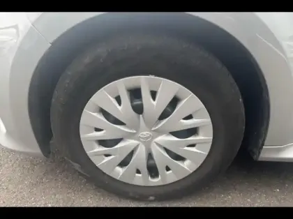 Photo 12 Toyota Yaris  116h Dynamic 5p MY22