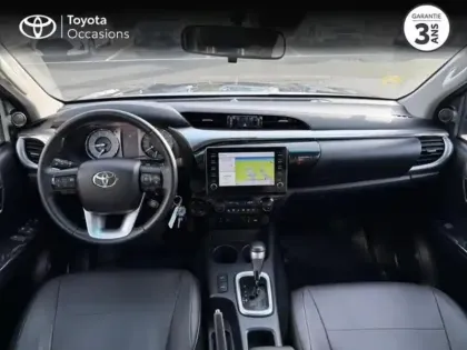 Photo 11 Toyota Hilux  2.8 D-4D 204ch X-Tra Cabine Légende 4WD BVA MY24