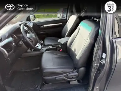 Photo 5 Toyota Hilux  2.8 D-4D 204ch X-Tra Cabine Légende 4WD BVA MY24