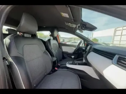 Photo 9 Renault Clio  1.3 TCe 140ch Intens -21N