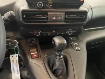 Photo 12 Peugeot Partner  X-TREK DANGEL  650kg130ch S&S Pack Premium Connect