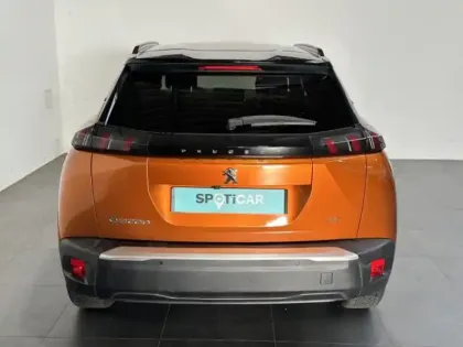 Photo 6 Peugeot 2008  e- 136ch GT