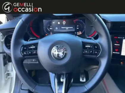 Photo 9 Alfa Romeo Junior  1.2 Ibrida 136ch Speciale DCT6