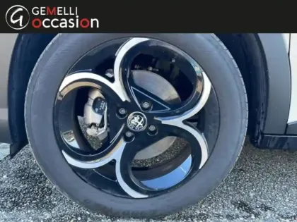 Photo 5 Alfa Romeo Junior  1.2 Ibrida 136ch Speciale DCT6