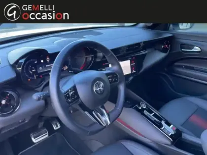 Photo 7 Alfa Romeo Junior  1.2 Ibrida 136ch Speciale DCT6