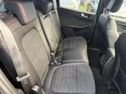 Photo 11 Ford Kuga  2.5 Duratec 190ch FHEV ST-Line X BVA i-AWD