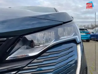 Photo 12 Peugeot 3008  Hybrid 136ch Allure Pack e-DCS6