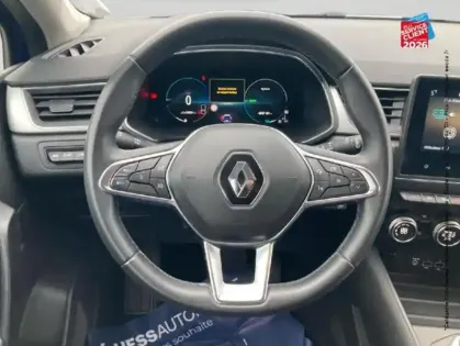 Photo 11 Renault Captur  1.6 E-Tech Plug-in 160ch Intens