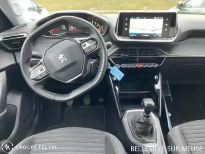 Photo 7 Peugeot 2008  1.2 PureTech 100ch S&S Style