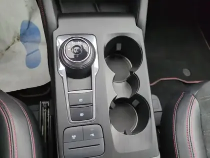 Photo 10 Ford Kuga  2.5 Duratec 190ch FHEV E85 ST-Line X BVA