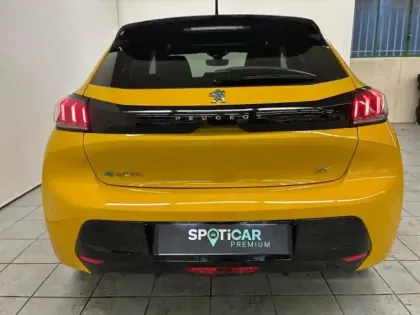 Photo 7 Peugeot 208  e- 136ch GT