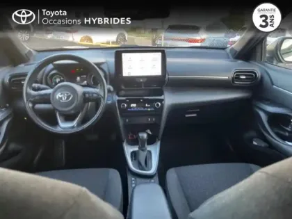 Photo 7 Toyota Yaris  Cross 116h Design Pack Cargo