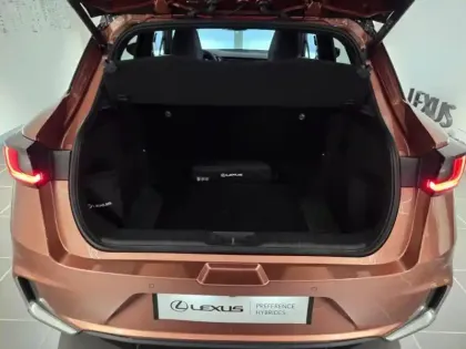 Photo 14 Lexus Lbx  1.5 136ch Cool 2WD