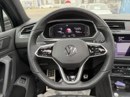 Photo 14 Volkswagen Tiguan  1.4 eHybrid 245ch R-Line DSG6