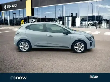 Photo 6 Renault Clio  1.6 E-Tech 145ch full hybrid Evolution - 25