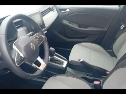 Photo 9 Renault Clio  1.6 E-Tech 145ch full hybrid Evolution - 25