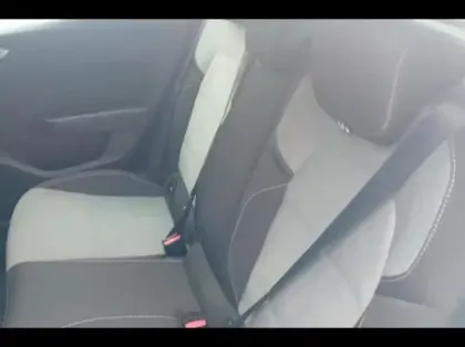 Photo 10 Renault Clio  1.6 E-Tech 145ch full hybrid Evolution - 25