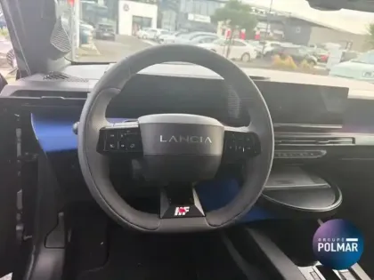 Photo 38 Lancia Ypsilon  Elettrica 156ch 54kWh HF Line