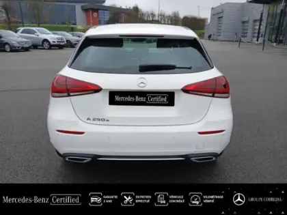 Photo 28 Mercedes Classe A  250 e 160+102ch Progressive Line 8G-DCT 8cv