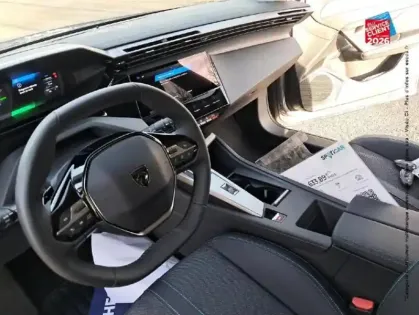 Photo 14 Peugeot 308  SW PHEV 180ch Allure e-EAT8