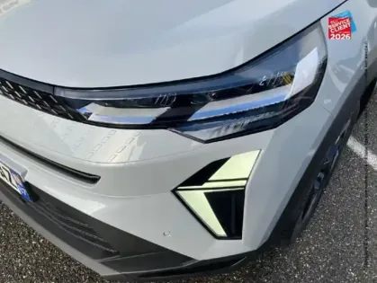 Photo 12 Renault Captur  1.8 E-Tech full hybrid 160ch Techno - 25