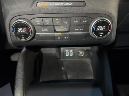 Photo 14 Ford Kuga  2.5 Duratec 190ch FHEV ST-Line BVA