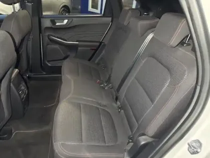 Photo 10 Ford Kuga  2.5 Duratec 190ch FHEV ST-Line BVA