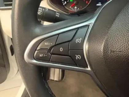 Photo 16 Renault Clio  1.0 TCe 100ch Evolution GPL