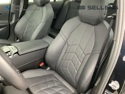 Photo 18 BMW Serie 5 Série 5 530e 299ch M Sport xDrive